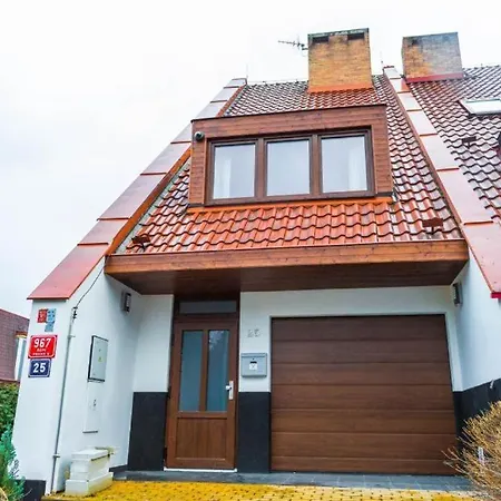 Tamara With Air-conditioning And Parking Apartment Prague